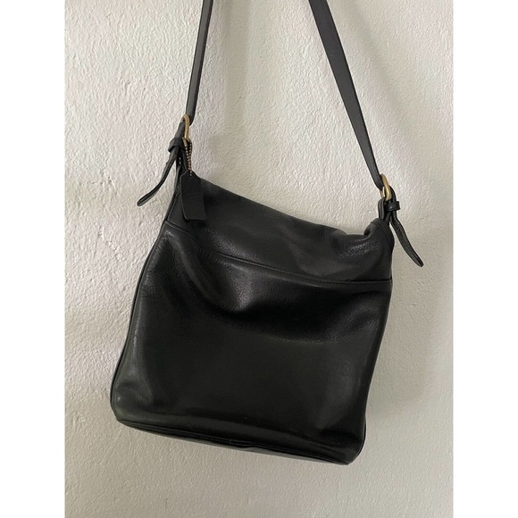 Vintage Coach Flap Messenger Crossbody Leather Womens Med Black Leather Strap - Picture 6 of 12